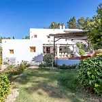 Casa Rosada - Gorgeous Family Finca Near Santa Gertrudis