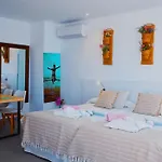 Typic Marina Playa - Adults Only