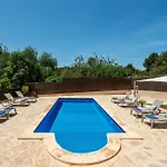 Villa Can Carreras