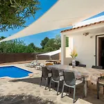 Villa Can Carreras