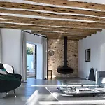 Stylish 5 Bedroom Luxury Villa With Pool And Sauna