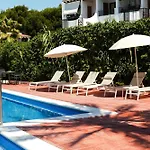 Typic Sandic Apartments