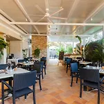 Suite Hotel S\'Argamassa Palace