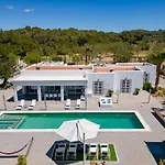Villa Near San Antonio Sleeps 10