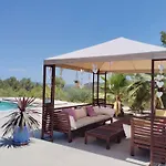6Br Villa - Sleeps 14 - Pool - Garden - Sea View