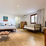 Can Calyssa Luxury Villa Near City Center
