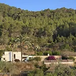 Casa Rural Can Rotes Con Jardin Y Barbacoa