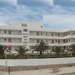 Apartamentos Bahia De San Antonio