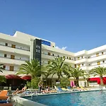 Apartamentos Bahia De San Antonio