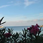 Apartamentos G.P. Junto Al Mar
