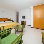 Apartamentos Bon Lloc