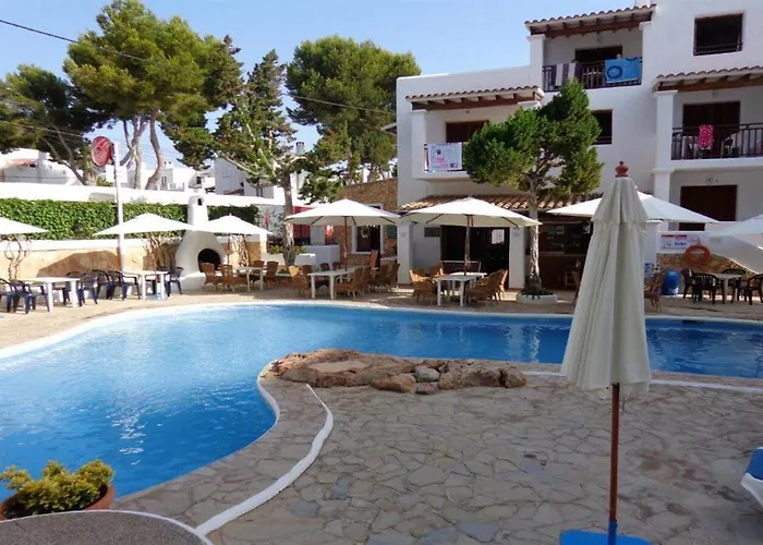 Benet Los Pinares Apartments