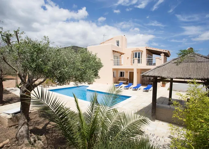 Villa Tom Is Near To Playa Den Bossa