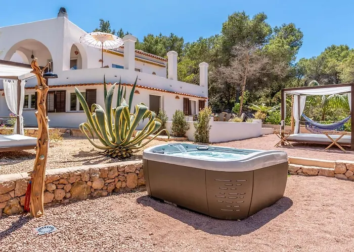 Sunset Villa Cala Tarida & Cala Comte & Cala Bassa
