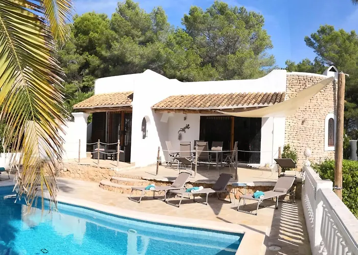 Private Villa Mit Eigenem Pool Unter Palmen