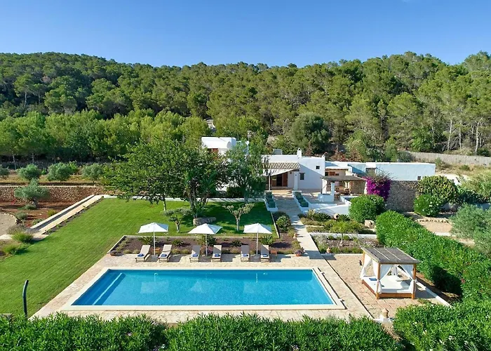 Ferienhaus Mit Privatpool Fuer 9 Personen Ca 350 Qm In Santa Eularia Des Riu, Ibiza Suedkueste Von Ibiza
