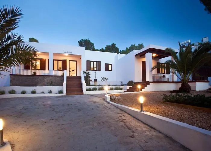 Beachfront Villa With Saltwater Pool