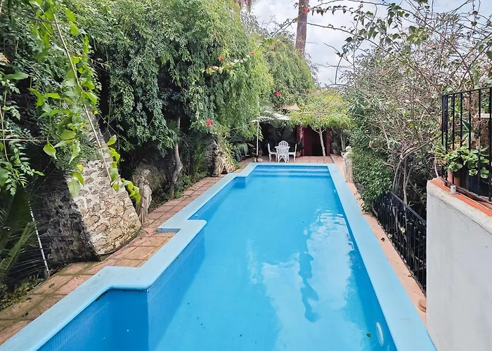 Navila Estudio En La Piscina