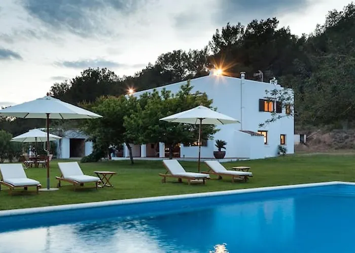 4 Bedrooms Villa With Private Pool Furnished Terrace And Wifi At Islas Baleares 5 Km Away From The Beach