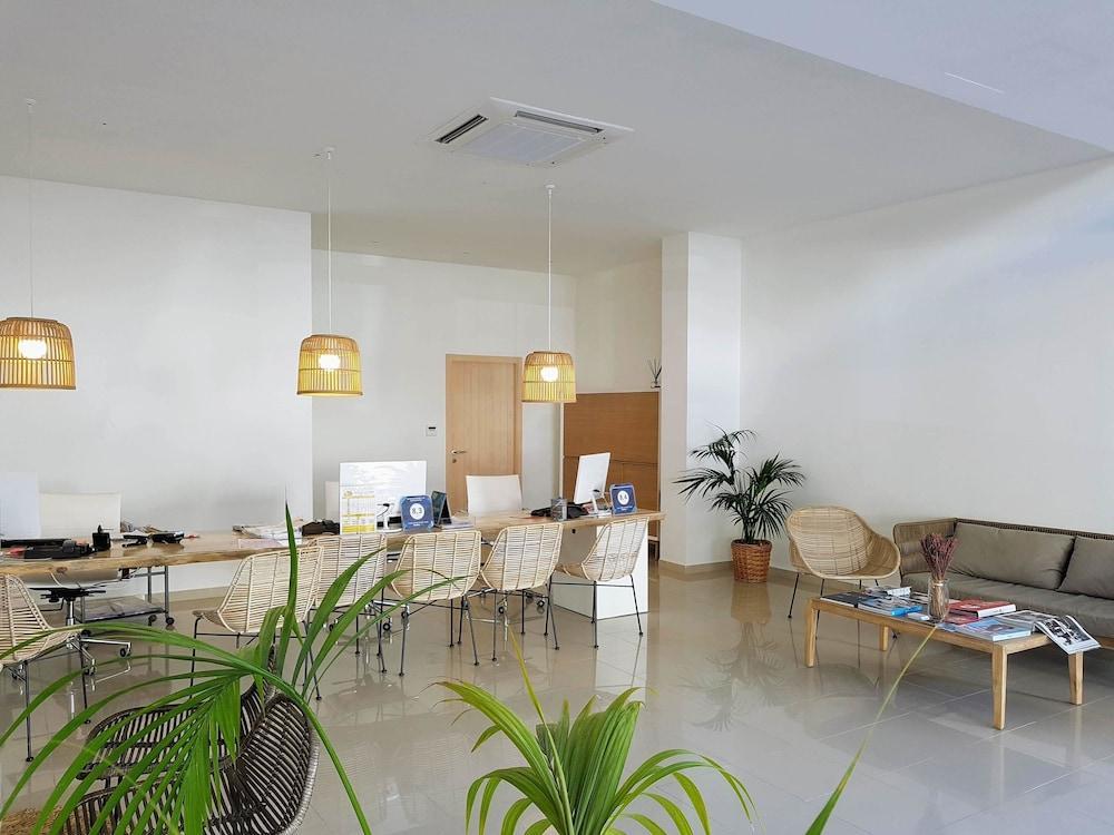 Avenida - Mc Hotel Ibiza Town