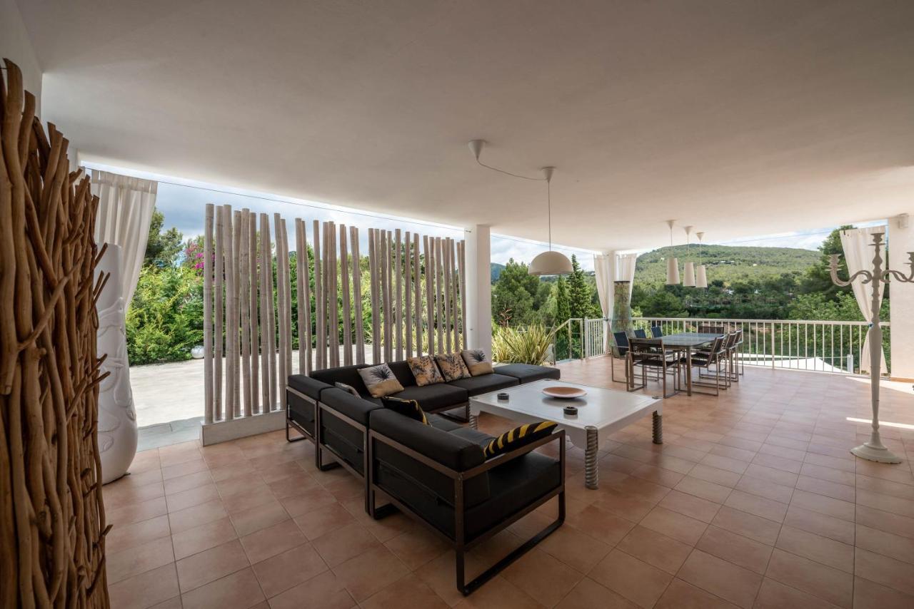 Garchet White Ibiza Villa