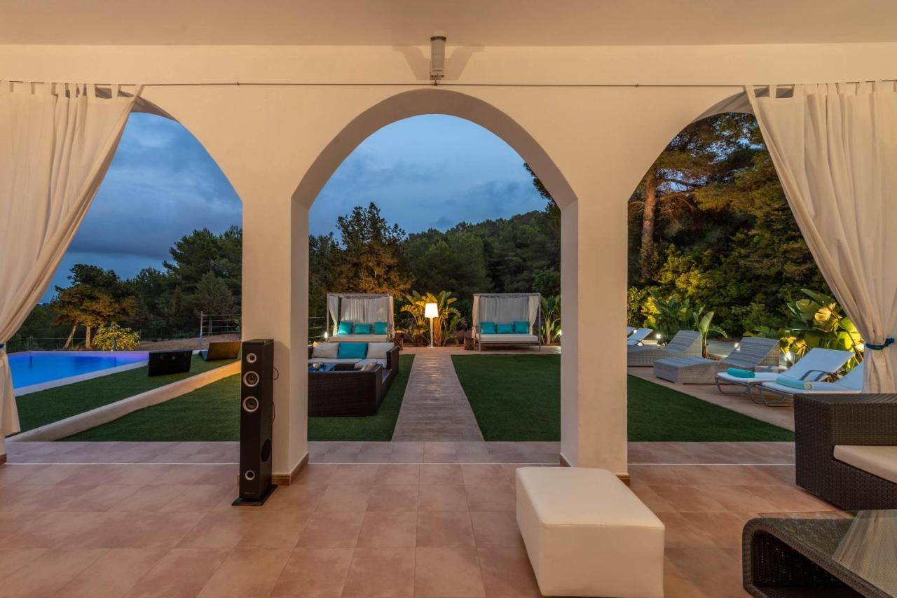 Garchet White Ibiza Villa