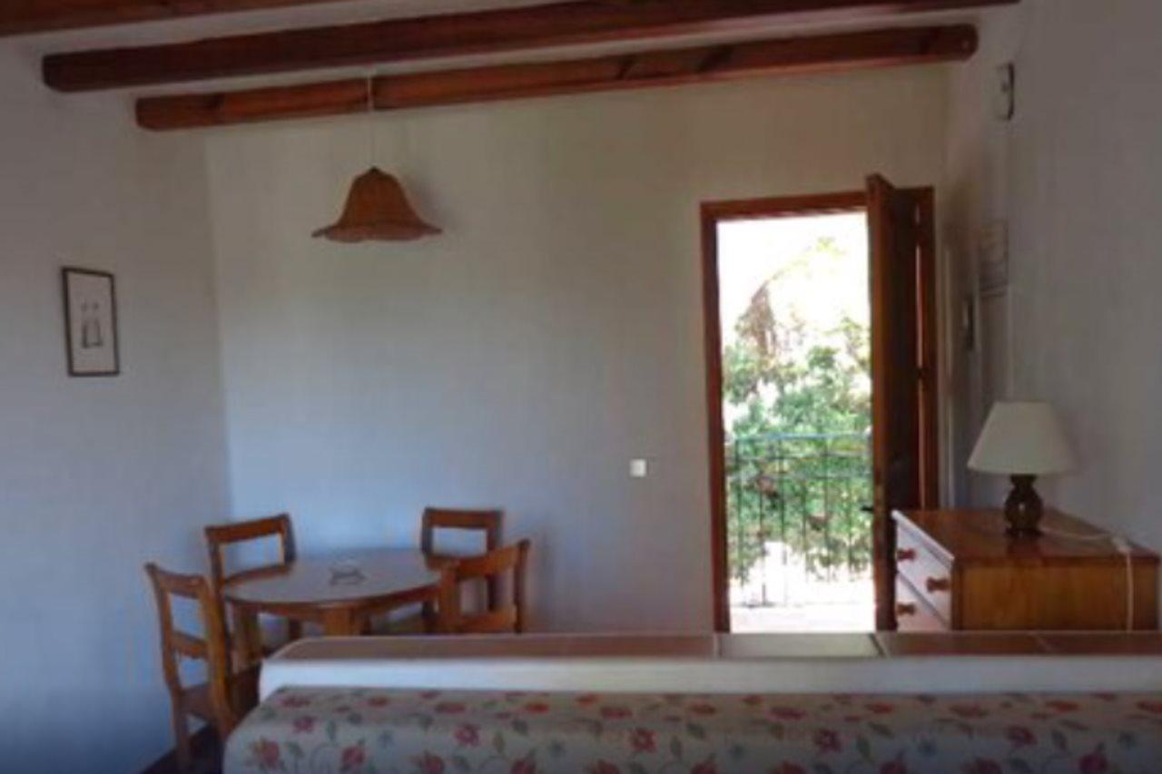 Benet Los Pinares Apartment
