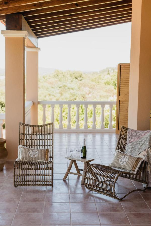 Friends & Family Friendly 5 Bedroom In Jesus * Santa Eulária des Riu
