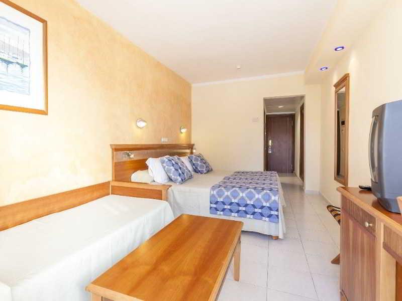 Sirenis Club Siesta 4* Santa Eularia des Riu