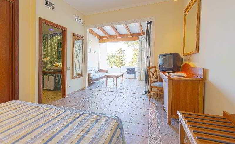 Hotel Sirenis Club Siesta 4*