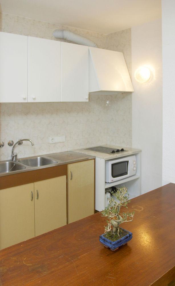 Bon Lloc Apartment *
