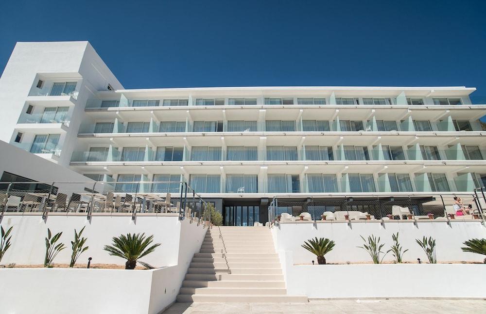 Els Pins Hotel