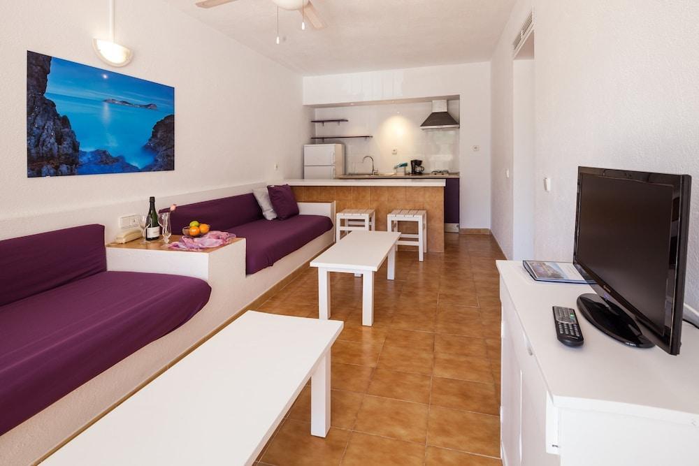 Puerto Cala Vadella 2* Cala Vadella (Ibiza)