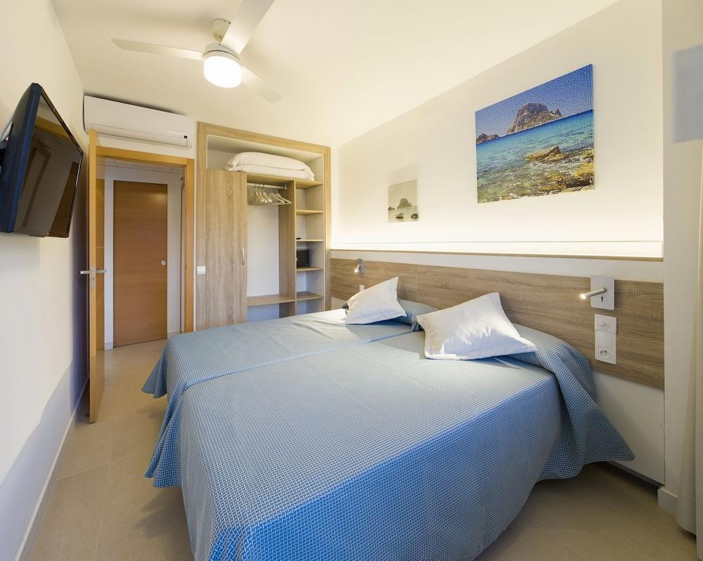 Apartahotel Playa Bella San Antonio Abad
