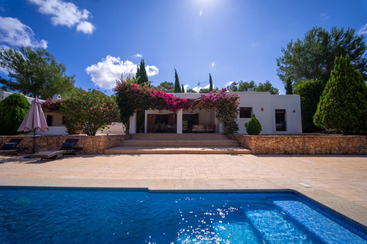 Tegui Is A Luxury Close To San Rafael And 10 Min Drive To Ibiza Town And San Antonio Villa San Rafael De Sa Creu