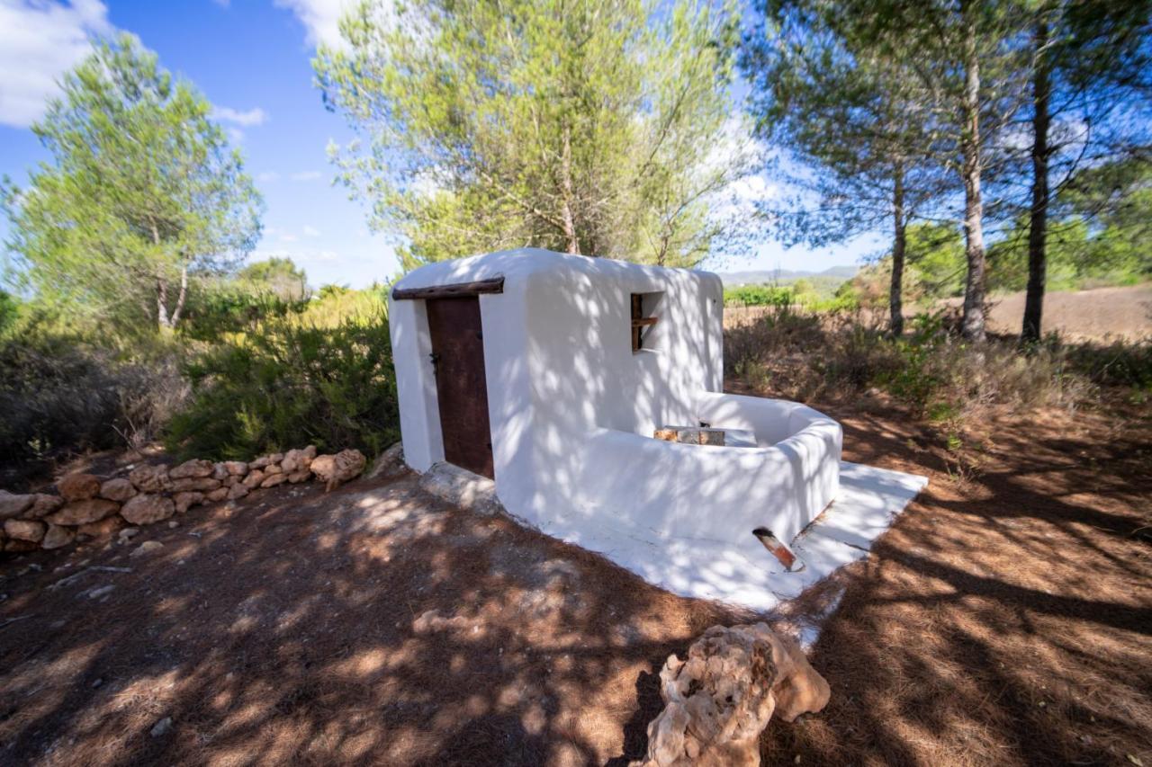 Tegui Is A Luxury Close To San Rafael And 10 Min Drive To Ibiza Town And San Antonio *