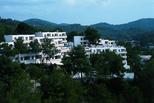 Aparthotel San Miguel Park & Esmeralda Mar