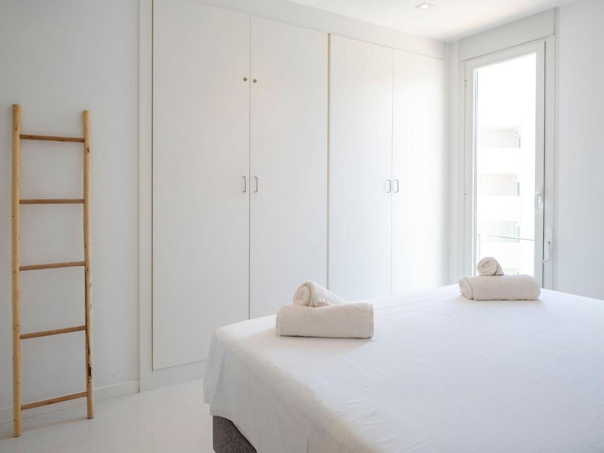 Apartamento Belvilla By Oyo Beachfront Playa d'en Bossa