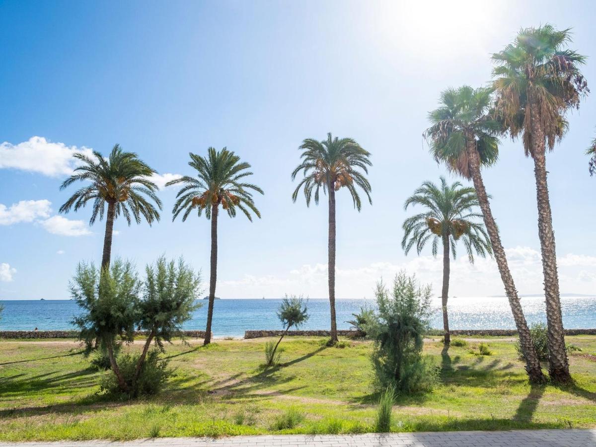 Belvilla By Oyo Beachfront * Playa d'en Bossa