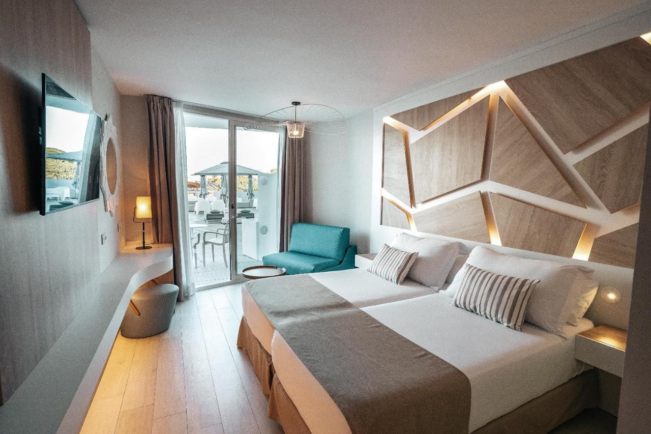 The Ibiza Twiins - 4* Sup 4*