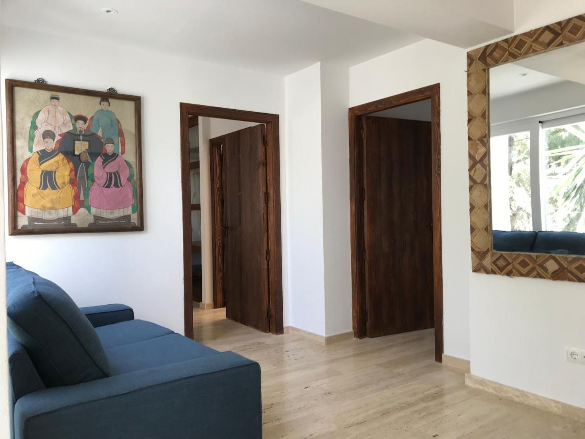 Can Blanc Villa *