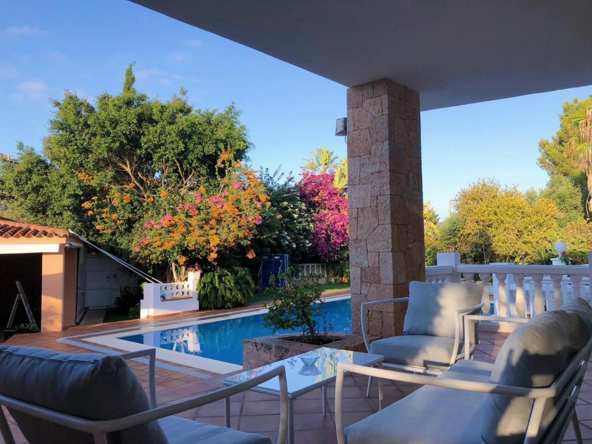 Villa Con Piscina Gigante *