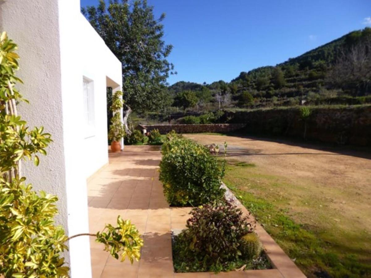 Ramón Villa *