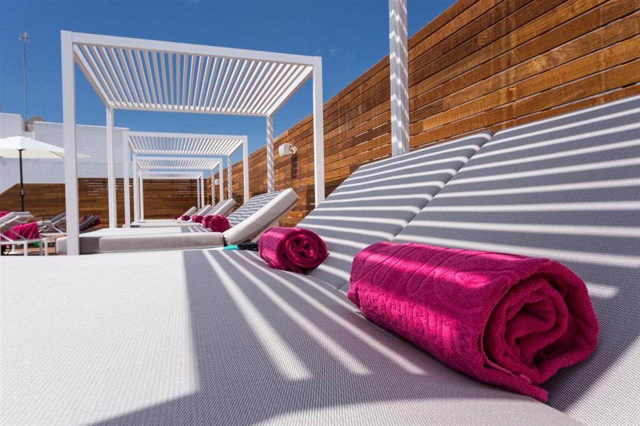 One Hotel Ibiza Town