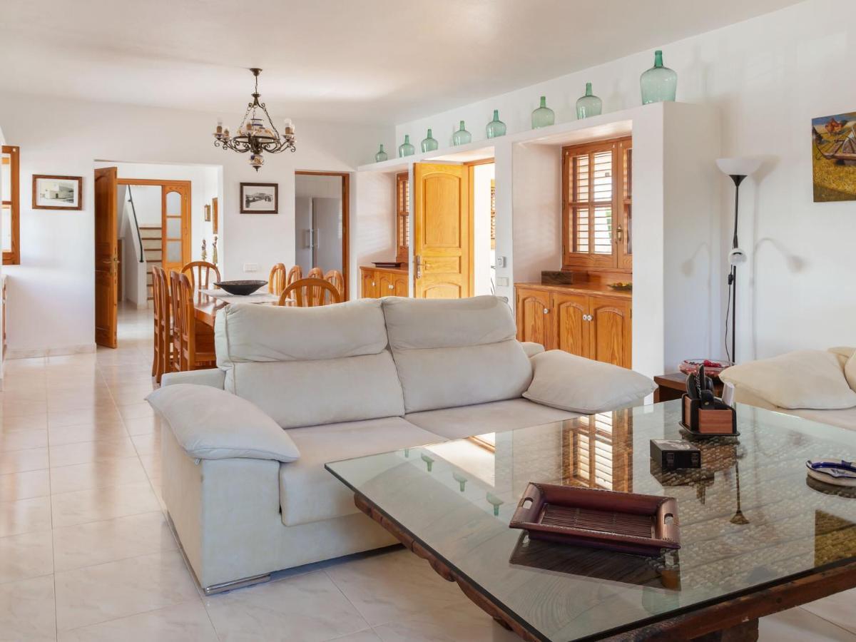 Villa Ideally Located With Pool A Short Drive From Ibiza Town And The Beach San José