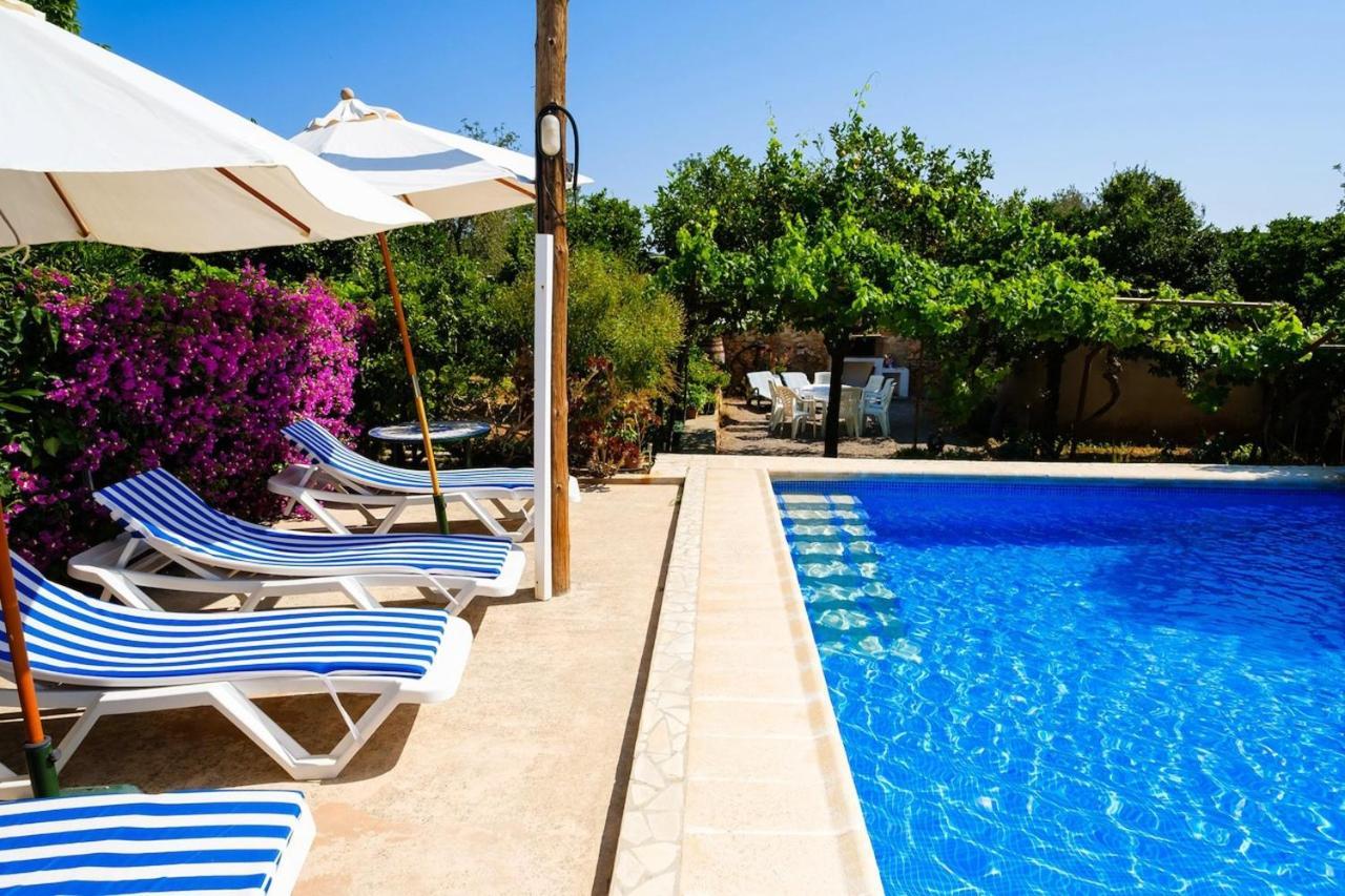 Villa Elegant Sant Miquel: Private Pool Retreat *