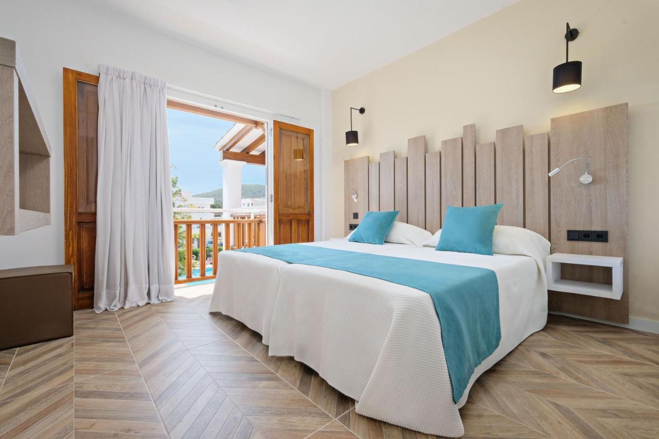 Azuline Sanso Santa Eularia des Riu