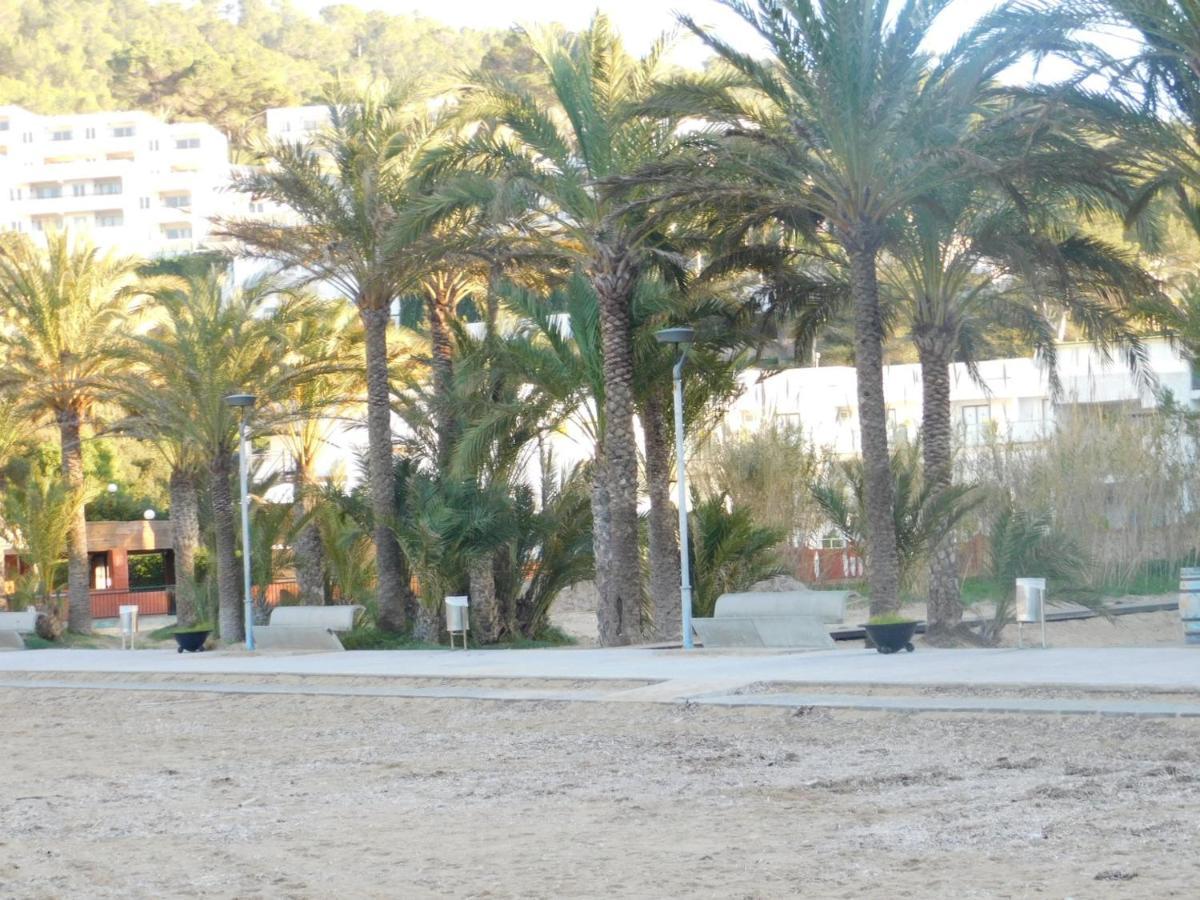 Villa Elegant Sant Miquel: Private Pool Retreat Sant Miquel De Balansat
