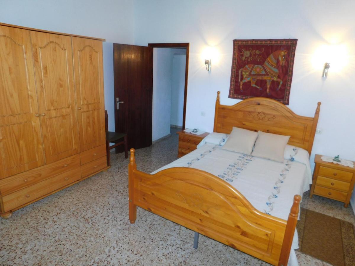 Elegant Sant Miquel: Private Pool Retreat Villa *