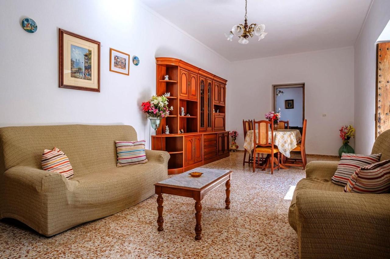 Elegant Sant Miquel: Private Pool Retreat Villa Sant Miquel De Balansat